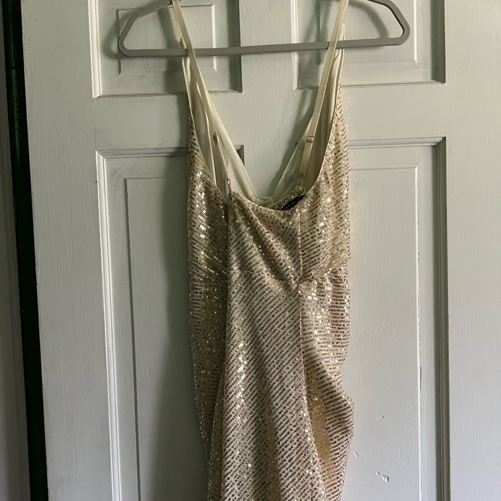 Elegant Gold Sequin Dress